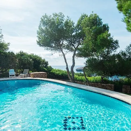 Villa Egos 89 *